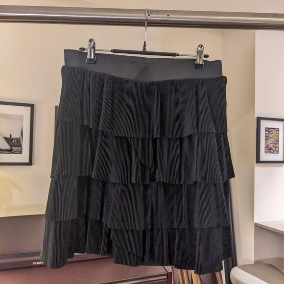 H&M Black Ruffled Tiered Skirt (Size M) - Picture 1 of 5